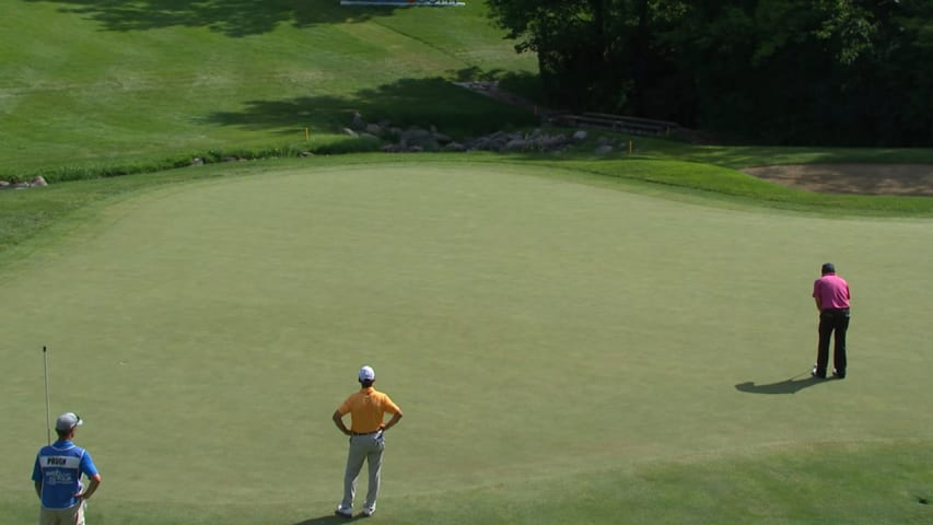 Alex Prugh birdie putt from across the green at Rust-Oleum