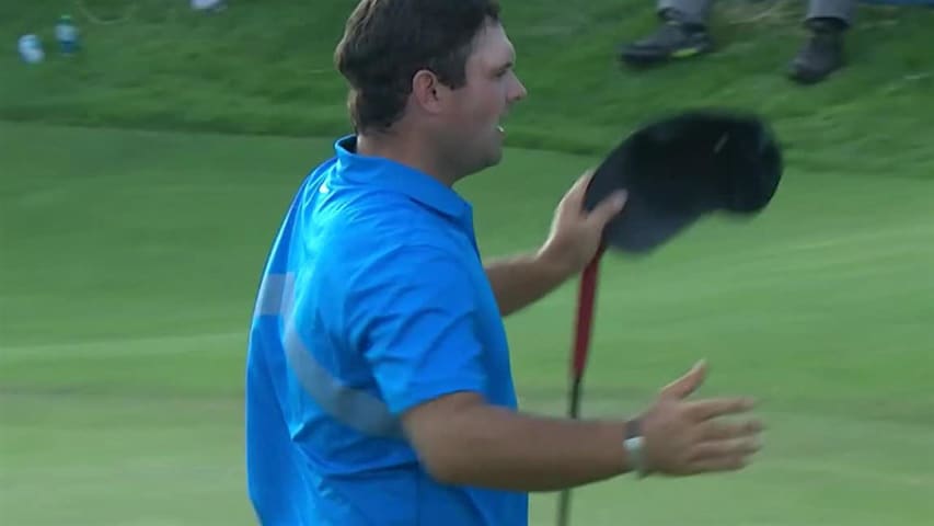 Patrick Reed knocks in par putt to clinch win at THE NORTHERN TRUST