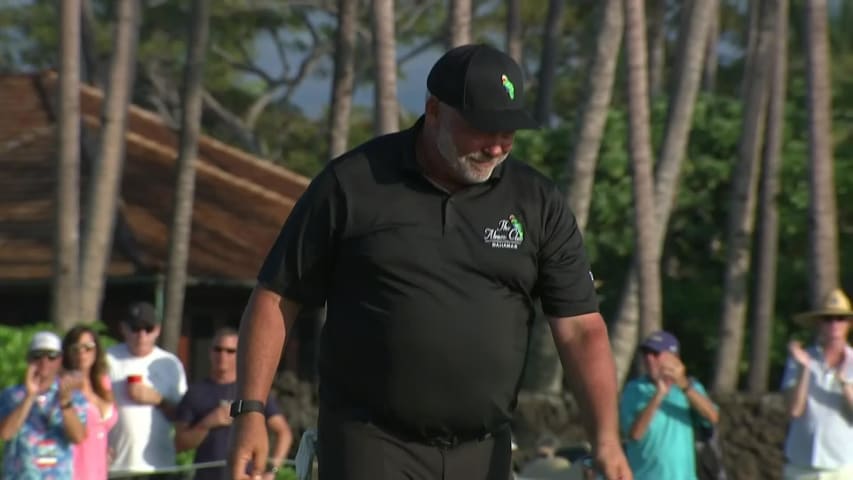 Darren Clarke makes birdie putt on No. 17 at Mitsubishi