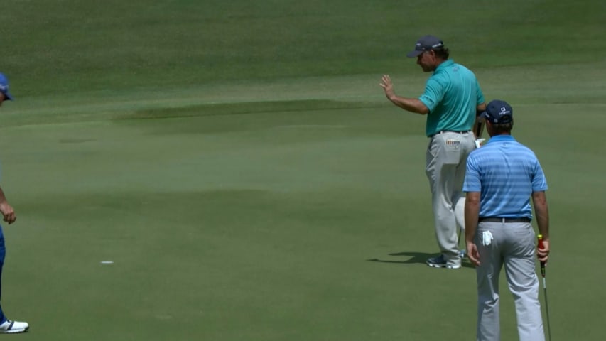 Scott McCarron drains eagle putt at Regions Tradition