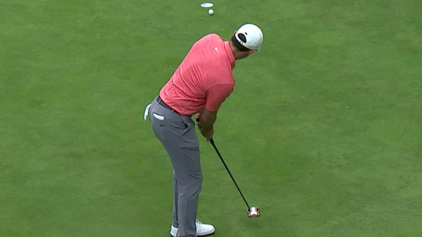 Rory McIlroy drains 15-foot birdie putt at WGC-Mexico