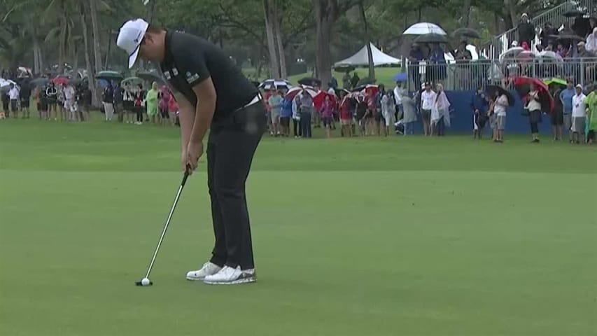 Sungjae Im sinks 14-footer for birdie at the Sony Open