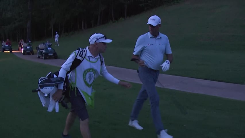 Stewart Cink makes birdie on No. 18 at Regions Tradition