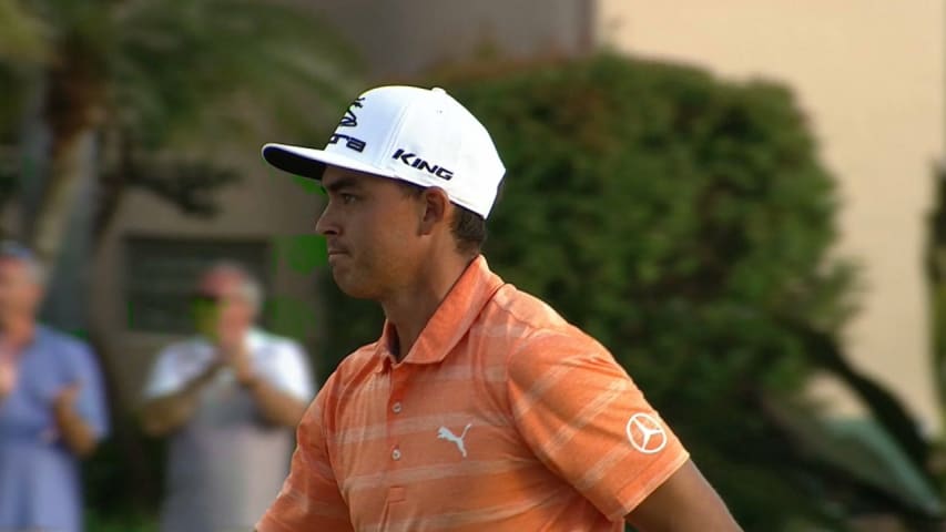 Rickie Fowler stuffs a brilliant approach at Honda