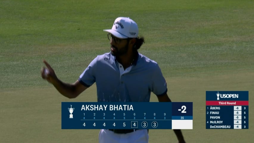 Akshay Bhatia rolls in a long chip at the U.S. Open