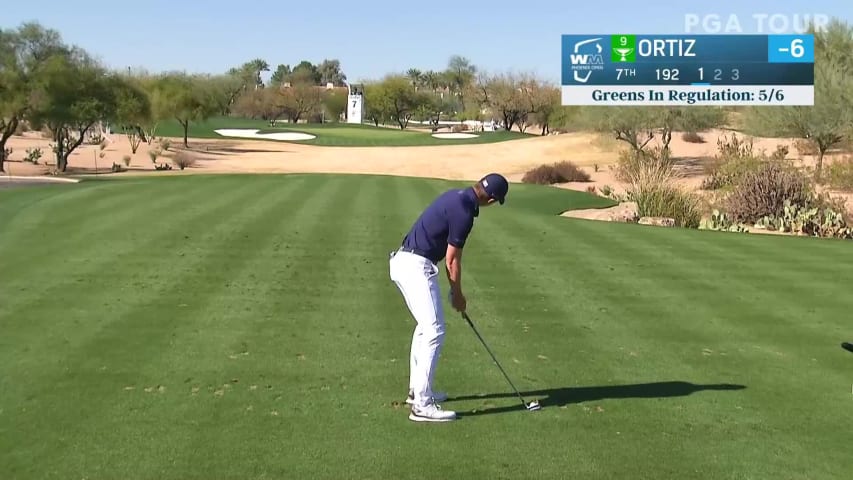 Carlos Ortiz hits tee shot to inches on No. 7 at Waste Management