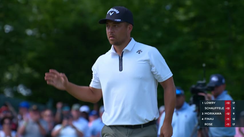 Xander Schauffele drains clutch birdie putt at PGA Championship