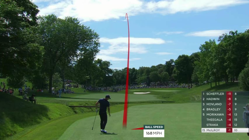 Rory McIlroy makes birdie on No. 11 at the Memorial