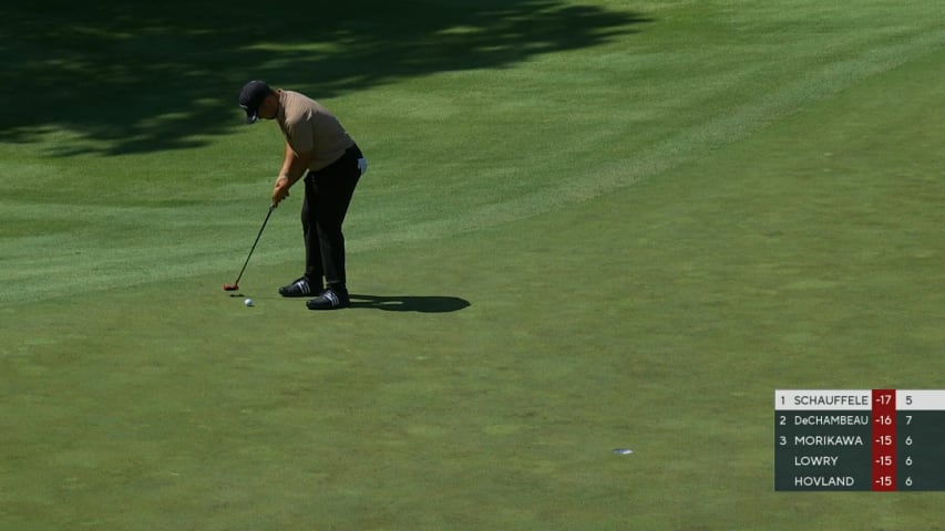 Xander Schauffele makes clutch par putt at PGA Championship