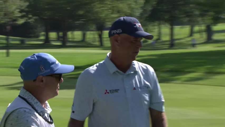 Stewart Cink makes birdie on No. 18 at Kaulig Companies Championship