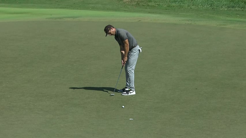 Jamie Lovemark drains birdie putt at Simmons Bank Open