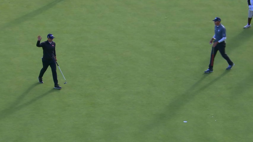 Adam Scott birdies his final hole of the day at the Genesis Open