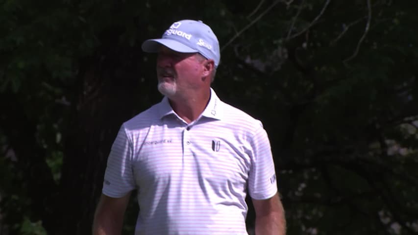 Jerry Kelly makes birdie on No. 17 at Regions Tradition
