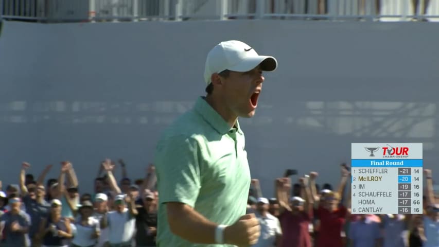 Rory McIlroy pours in an electrifying 31-footer for birdie at TOUR Championship