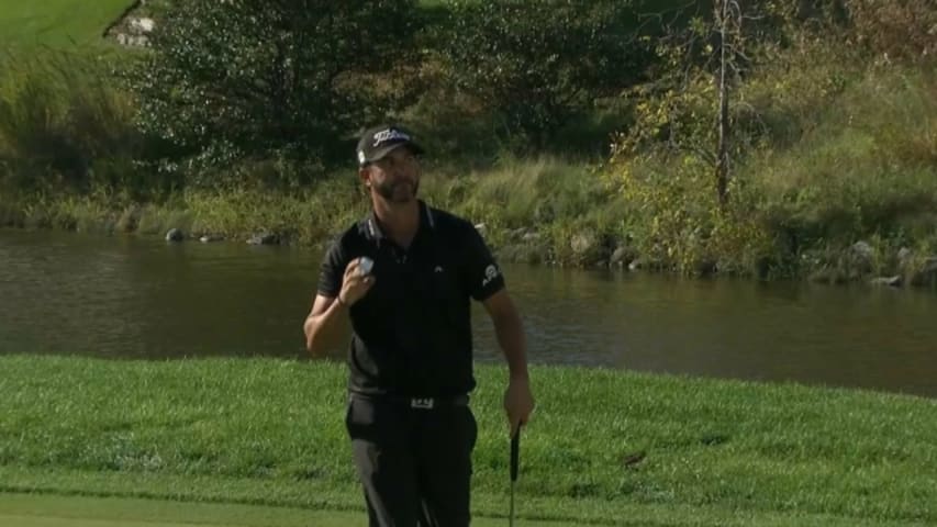 Scott Piercy’s approach to 5 feet yields birdie at BMW Championship