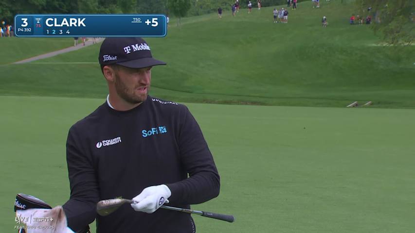 Wyndham Clark sinks a 32-foot birdie putt on No. 3 at the Memorial