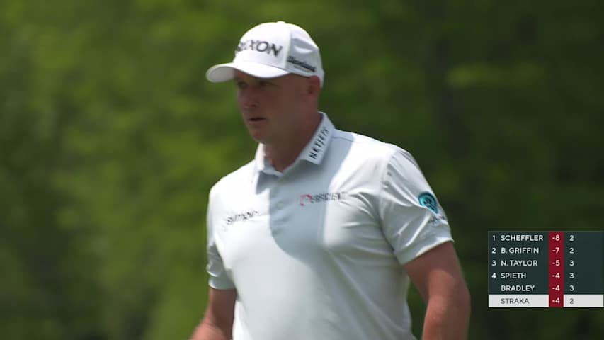 Sepp Straka knocks in birdie putt to get within three at the Memorial