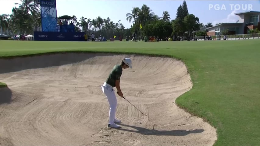 Joaquin Niemann’s bunker game yields birdie at the Sony Open 