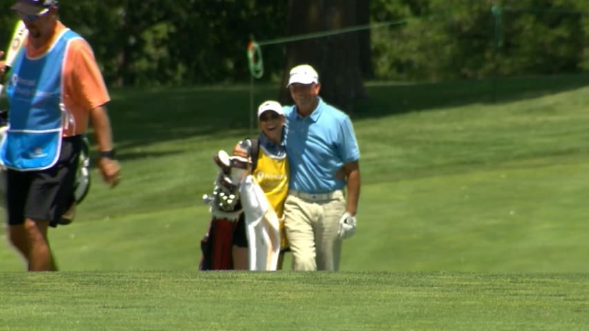 Tom Lehman hits the jackpot on No. 7 at Principal Charity