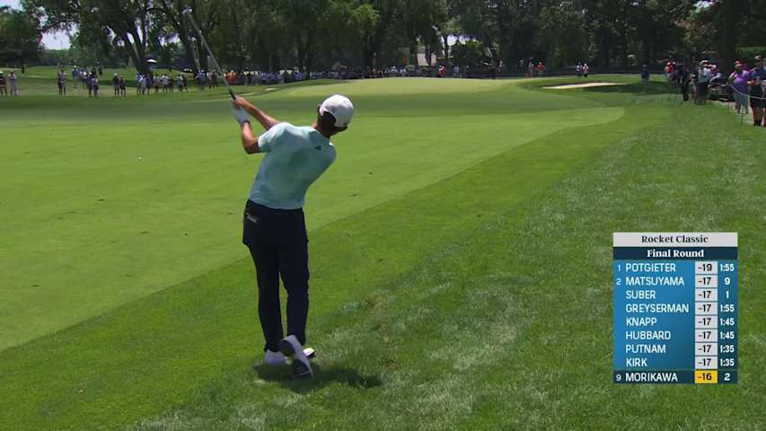 Collin Morikawa sinks 20-foot birdie putt at Rocket Classic