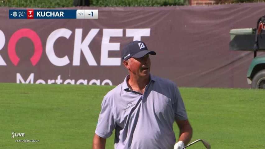 Matt Kuchar rolls in 23-footer for birdie at Rocket Mortgage