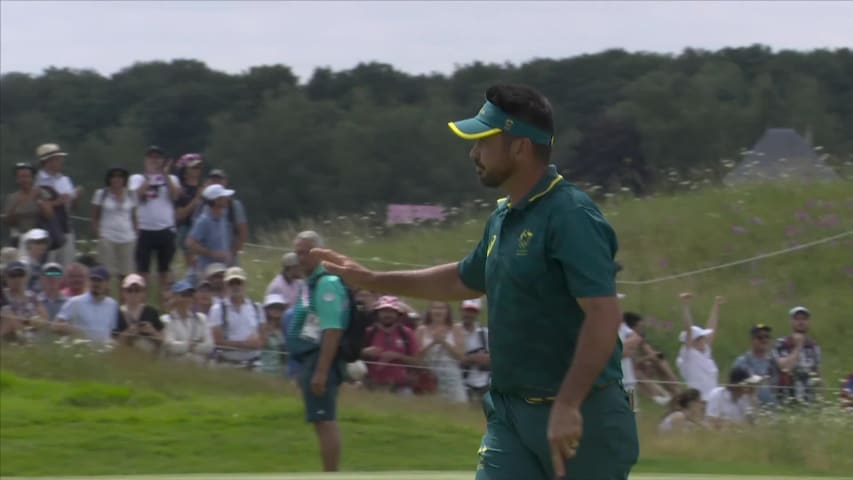 Jason Day holes 21-footer for birdie at Olympic Men's Golf
