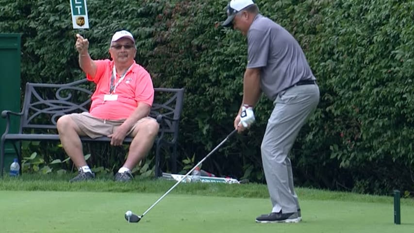 Kenny Perry goes over the trees with tee shot at DICK'S Sporting Goods