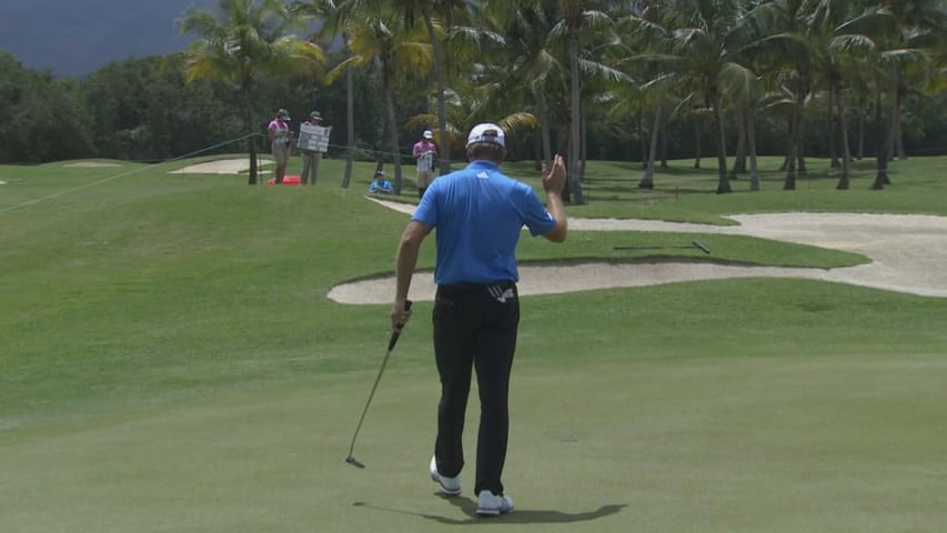 Retief Goosen curls it in from 17 feet at Puerto Rico