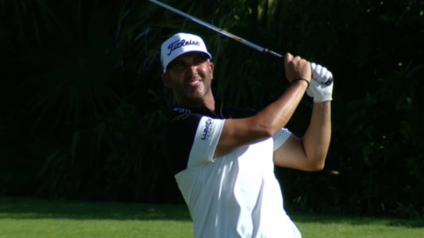 Scott Piercy's approach to 10 feet yields birdie at the OHL Classic