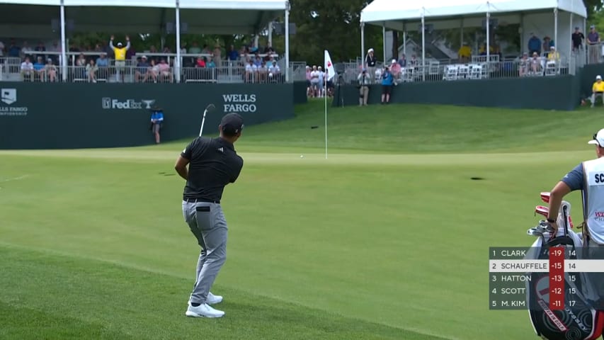 Xander Schauffele gets up-and-down for birdie at Wells Fargo