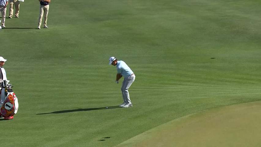 Kevin Kisner gets up-and-down for birdie at WGC-Dell Match Play