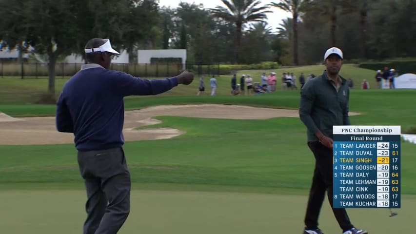 Vijay Singh pours in birdie putt at PNC Championship