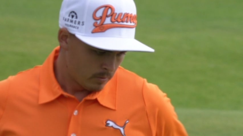 Rickie Fowler holes a 17-foot birdie on No. 15 at The Open