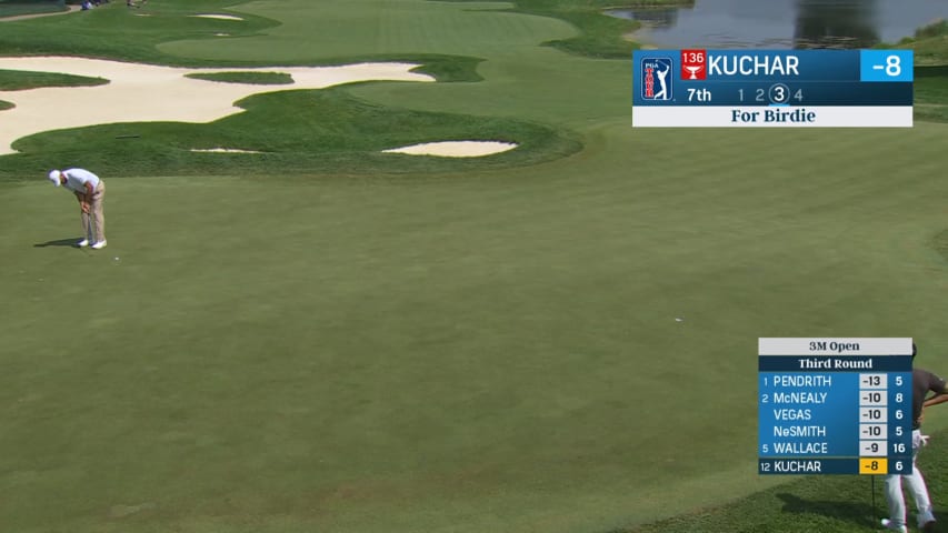 Matt Kuchar rolls in right to left breaking 34-foot birdie at 3M Open