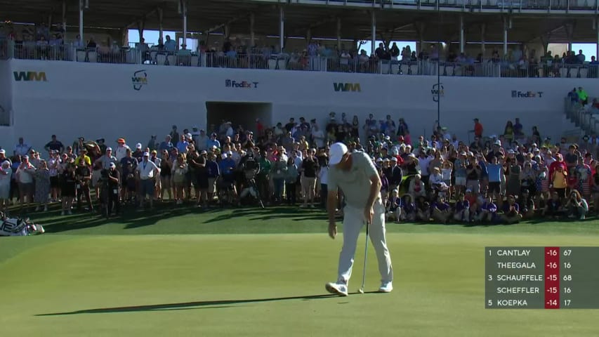 Scottie Scheffler's clutch chip leads to birdie at WM Phoenix Open