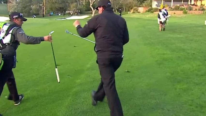 Phil Mickelson’s approach to 6 feet yields birdie at AT&T Pebble Beach