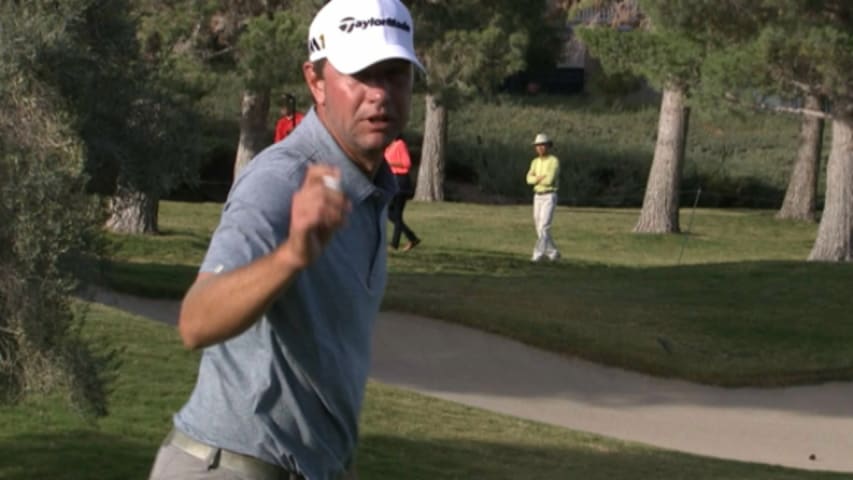 Lucas Glover's solid bunker shot sets up for birdie at Shriners