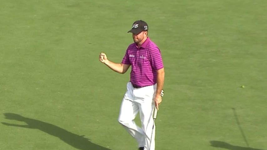 Robert Garrigus sinks excellent putt at Valspar