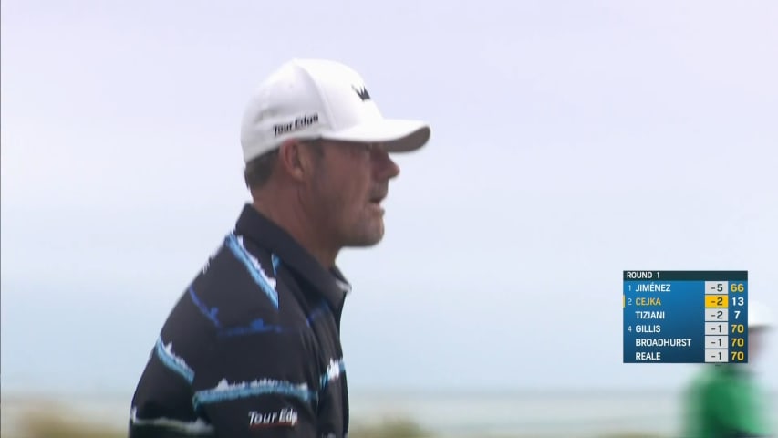 Alex Cejka sinks nice putt for birdie at The Senior Open