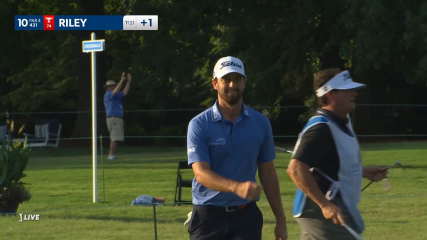 Davis Riley holes a 53-foot bump-and-run at Wyndham