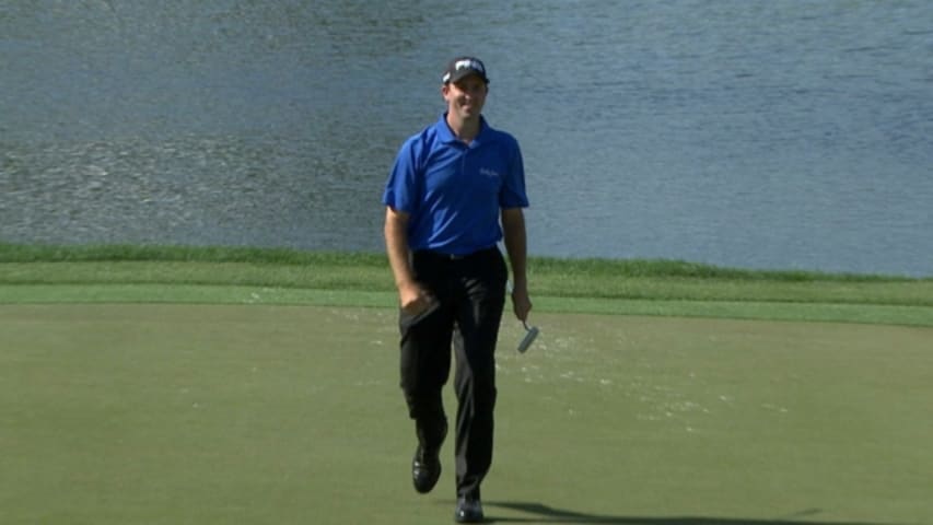 Michael Thompson holes an incredible 75-foot birdie putt at Wells Fargo