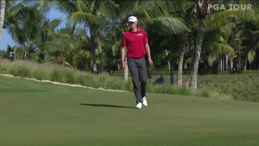 Mackenzie Hughes drains clutch birdie putt on No. 15 at Corales Puntacana