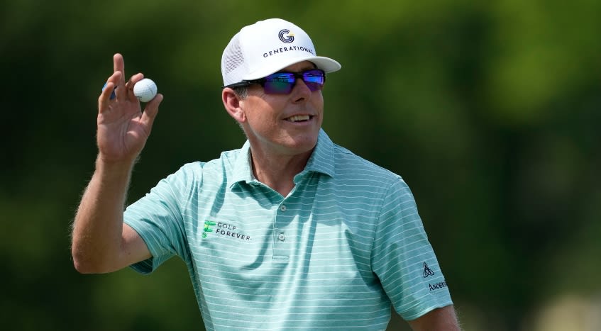 Justin Leonard shoots 62 to lead by three at American Family Insurance Championship