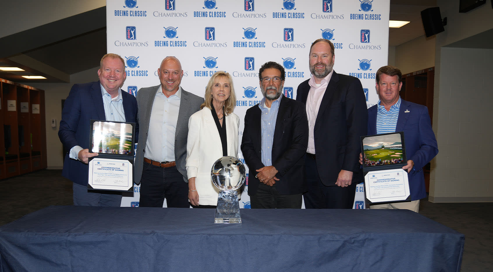 Boeing and PGA TOUR Champions representatives at the extension announcement. (Corky Trewin/Boeing Communications)