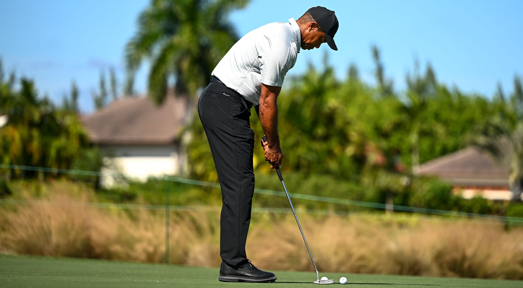 Tiger Woods using new TaylorMade Qi10 LS prototype driver at Hero - PGA ...