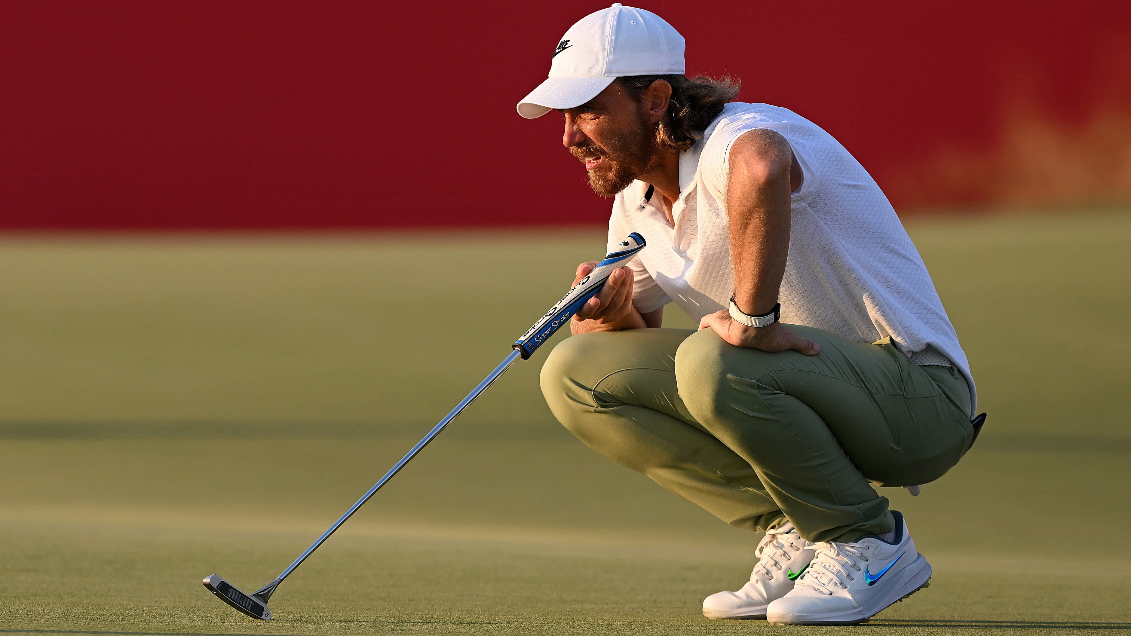 Tommy Fleetwood helps design prototype putter, leads at first stop of DP World Tour Playoffs - PGA TOUR