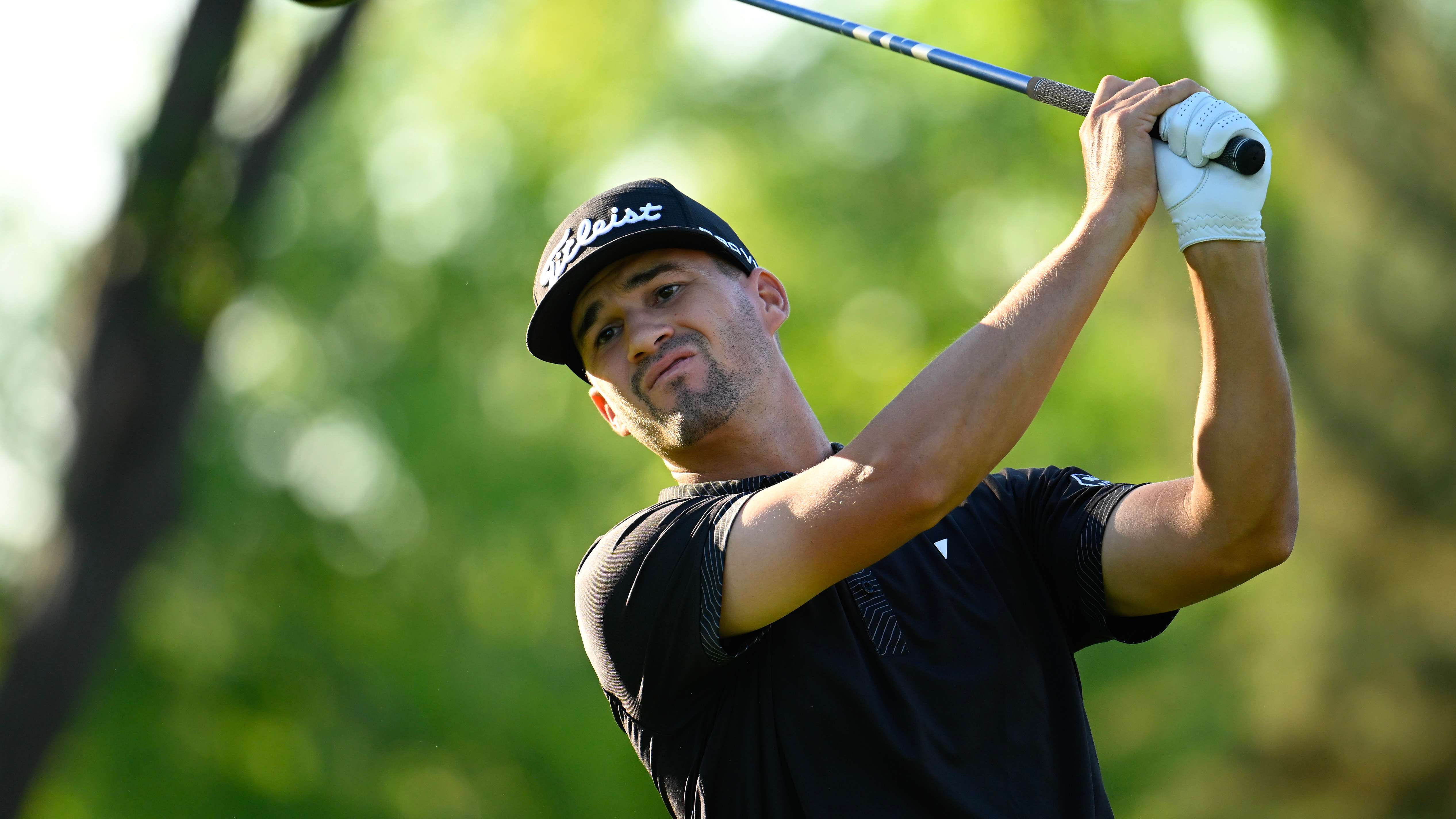 Philip Knowles leads at midway point of Albertsons Boise Open