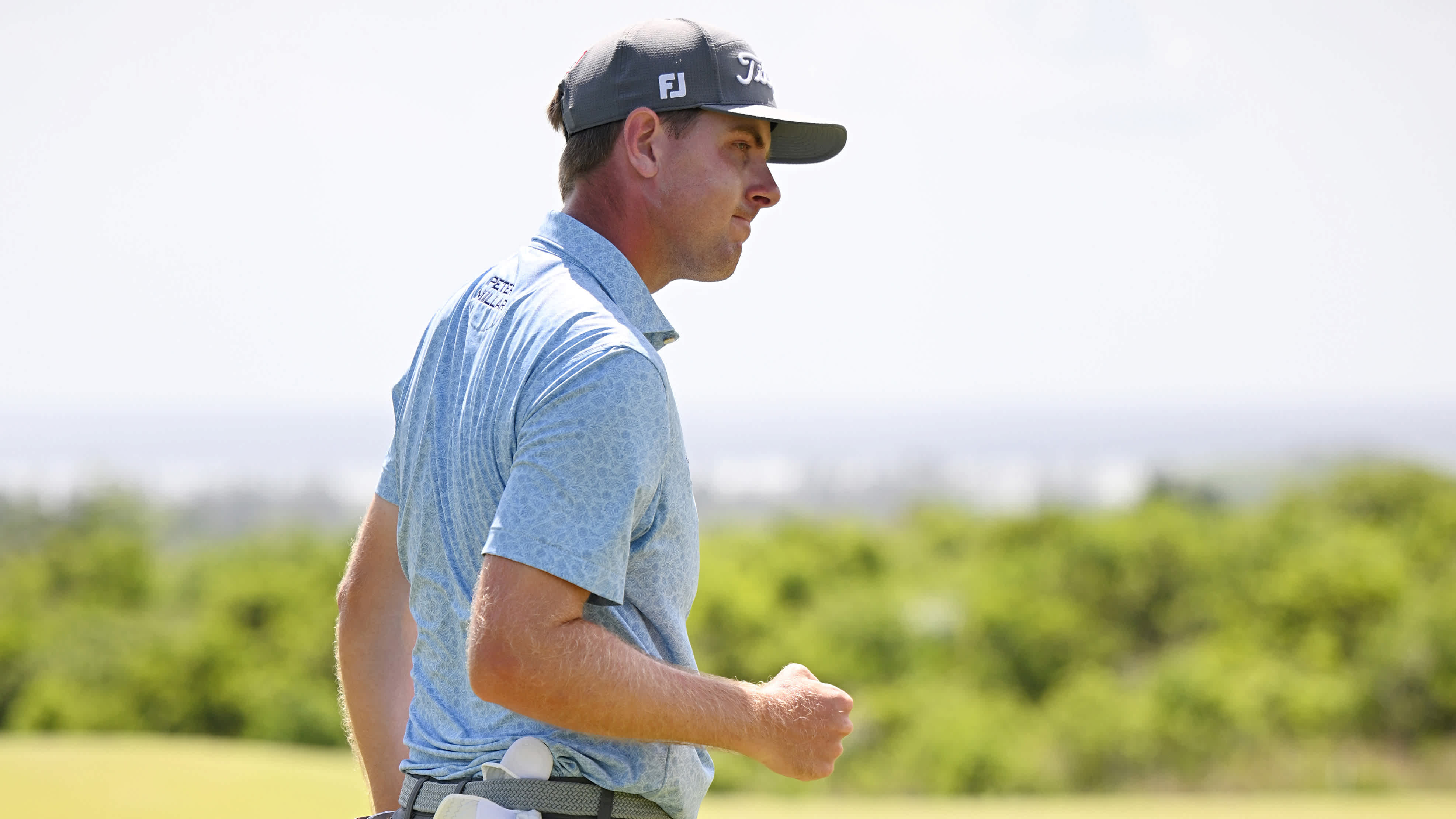 鐵馬オヤジ Masashi 'Jumbo' Ozaki, winningest Japanese golf professional in