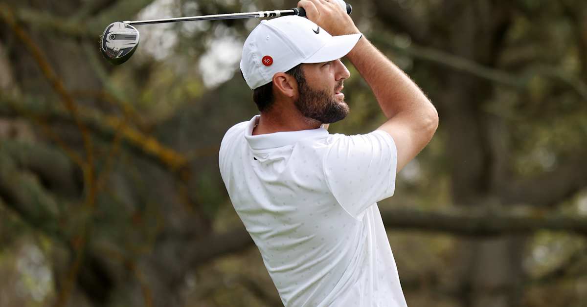Golfers Tackle Torrey Pines with Innovative 7-Woods