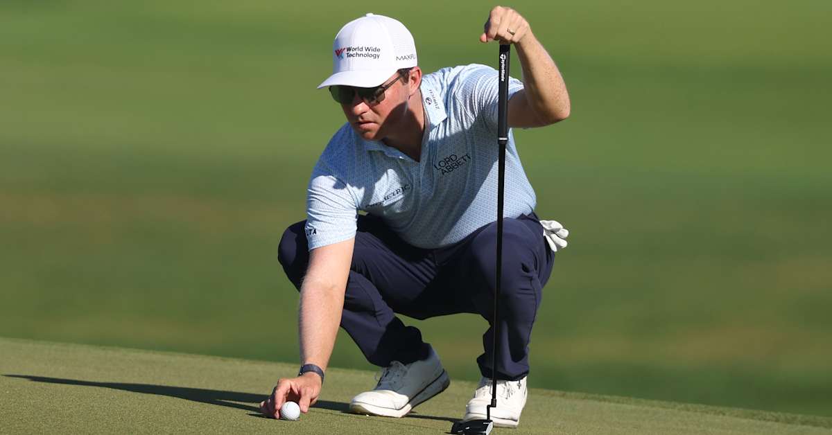 ‘One of the best green readers out here’: New caddie aids Ben Griffin’s fast start in Mexico